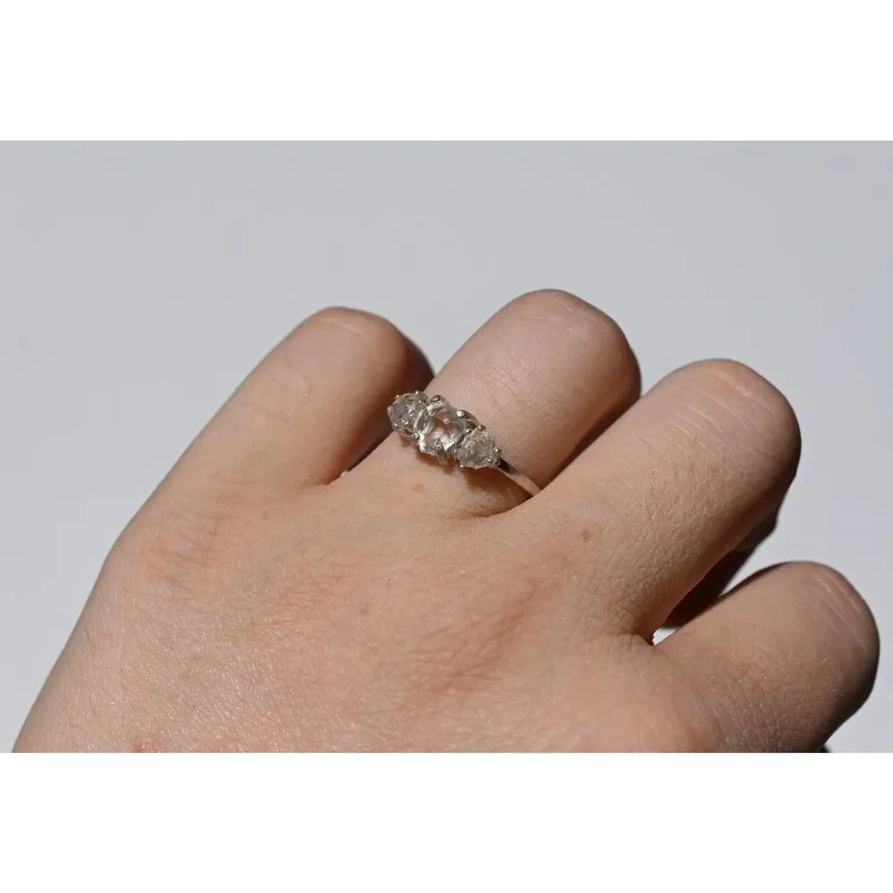 alternative raw diamond engagement rings, raw crystal size 4 5 6 7 8 8 9 10 11